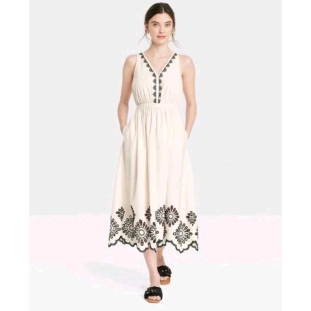 Universal Thread Boho Embroidered Casual Eyelet Midi Dress Large Pockets Pockets